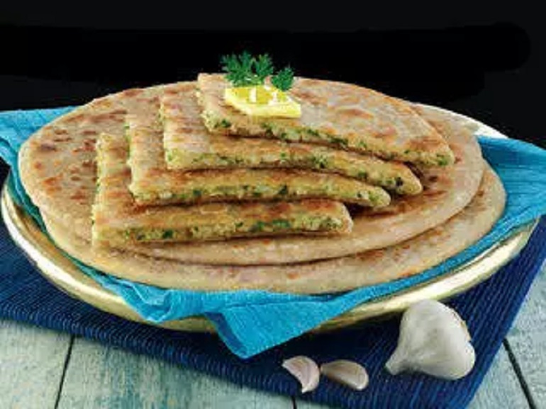 Lasooni Aloo Paratha prepared